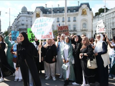 Journalist Competitions French press card Images' Ban on the Headscarf