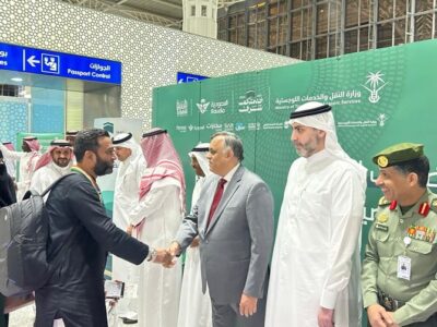 As He Examines Hajj Services at Jeddah International Airport, the Deputy Governor of Makkah Welcomes Pilgrims from Indonesia