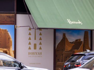 Diriyah Company Presents a $63 Billion Construction Exhibition at Harrods in London, Showcasing Saudi History