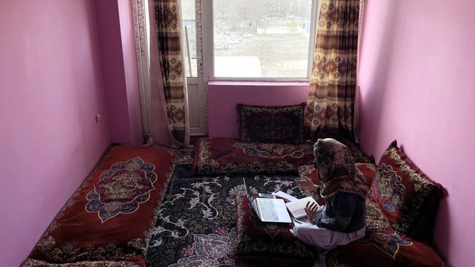 Afghan Girls Who are Expelled From School Temporarily Find Solace in Virtual Learning