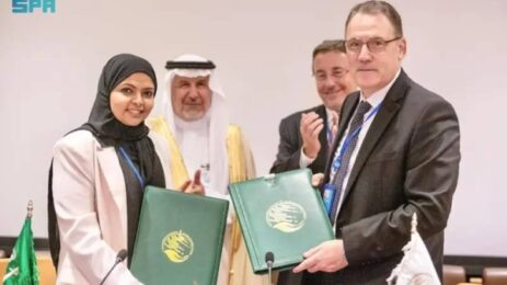 https://thearabianmirror.com/tourism-ministry-in-2024-leisure-travel-to-saudi-arabia-will-increase-by-656/