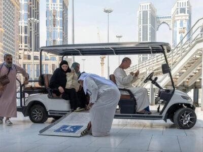 Makkah Grand Mosque Oa Variety of Integrated Services for the Elderly