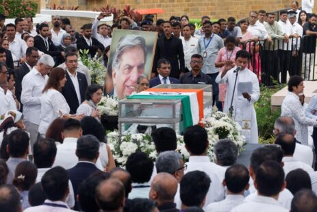 India Mourn Ratan Tata: Crowds of People Gather to Pay their Final Respects as the State Funeral gets Started Today