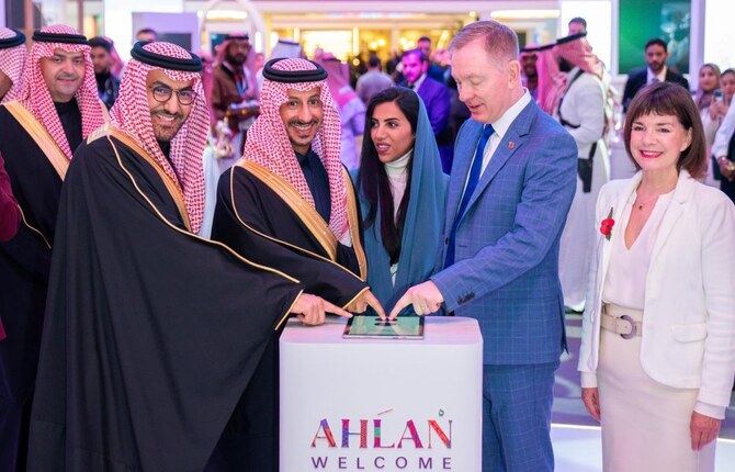 Saudi Arabia Exhibits its potential for Tourism at the London Travel Expo