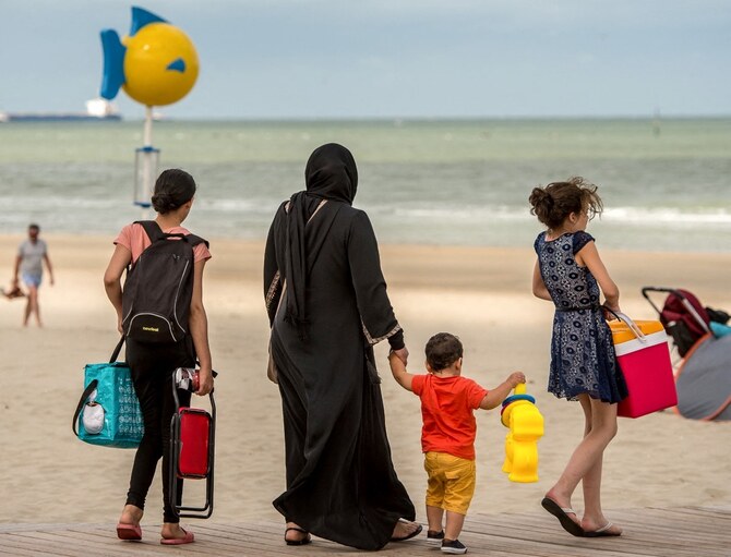 A French Minister demands a Ban on School Trips for the Hijab