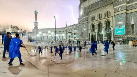 Authorities in Saudi Arabia Warn of Thunderstorms and Heavy Rain Until Monday