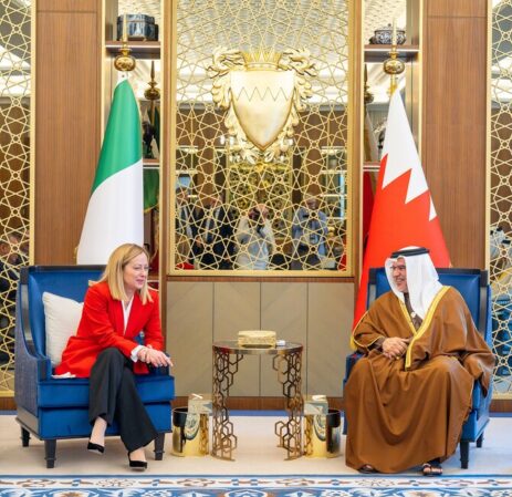 Bahrain's Monarch and Crown Prince Visit the Italian Prime Minister in Manama