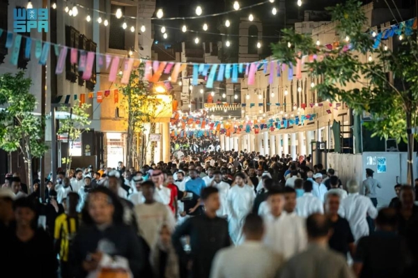 During The First Week of Ramadan, One Million People Visit The Jeddah Historic District