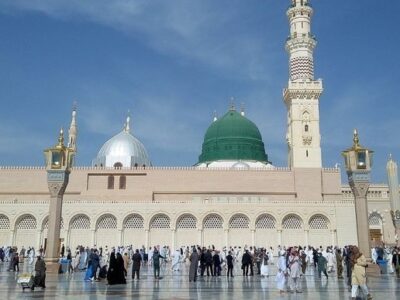 For I'tikaf, 4,000 Worshippers From 120 Countries Gather at the Prophet's Mosque