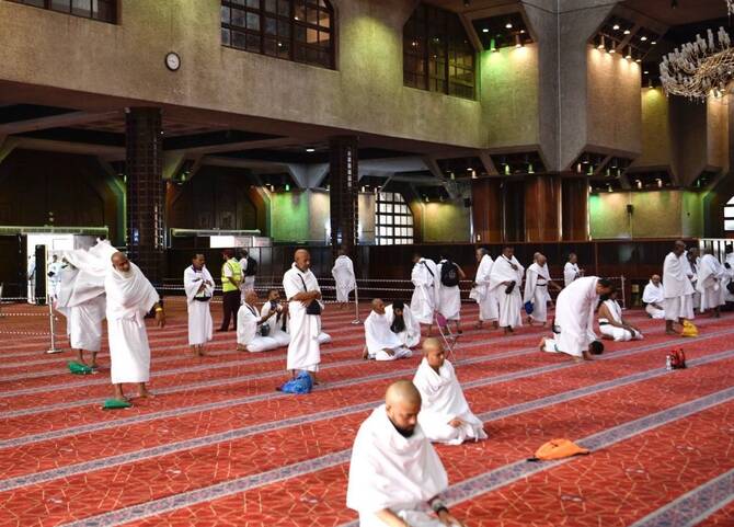 The Ministry of Islamic Affairs Has Established a Toll-Free Helpline For Pilgrims That is Open 24/7