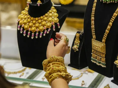Asia Gold: As Demand Decreases by the Price Increase, Indian Sellers are Offering Greater Discounts