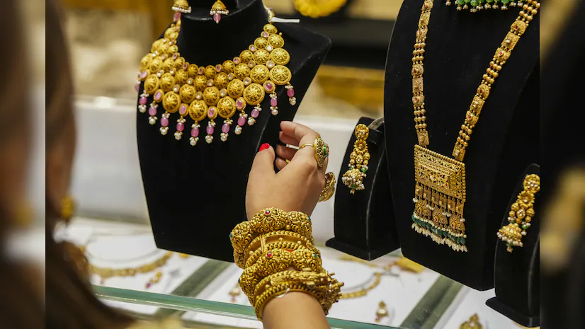 Asia Gold: As Demand Decreases by the Price Increase, Indian Sellers are Offering Greater Discounts