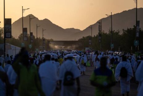 Muzdalifah to Arafat, 1.6 m Hajj Travellers Continue Their Holy Pilgrimage