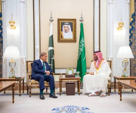 The Saudi Crown Prince and the Pakistani Prime Minister meet in Mina