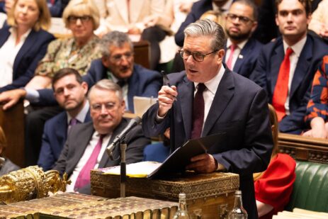 More Than 220 British MPs Ask Starmer to Accept The Palestinian State