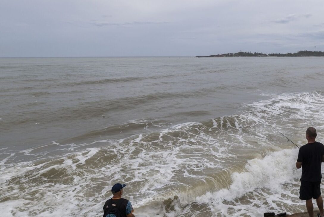 Hurricane Erin Triggers Mass Evacuations in North Carolina’s Outer Banks Hurricane Erin Triggers Mass Evacuations in North Carolina’s Outer Banks
