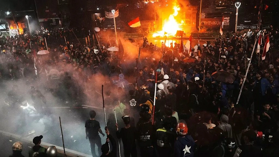 Indonesia Protests Turn Deadly: Blaze Claims 3 Lives After Driver’s Death Indonesia Protests Turn Deadly: Blaze Claims 3 Lives After Driver’s Death