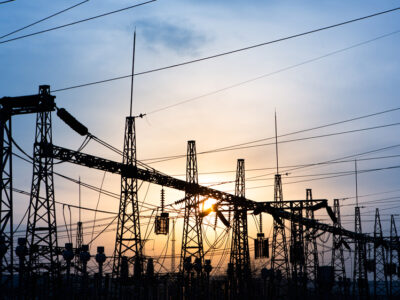 Electricity Prices in Focus: Why Experts Disagree with Trump on Renewables