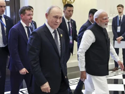 Modi, Putin, and Xi’s Warm Exchange at the SCO Summit