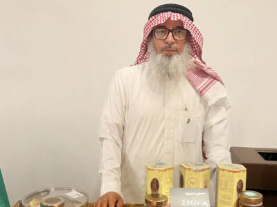 Saudi Beekeepers and Artisans Shine at Azka Farmers Market