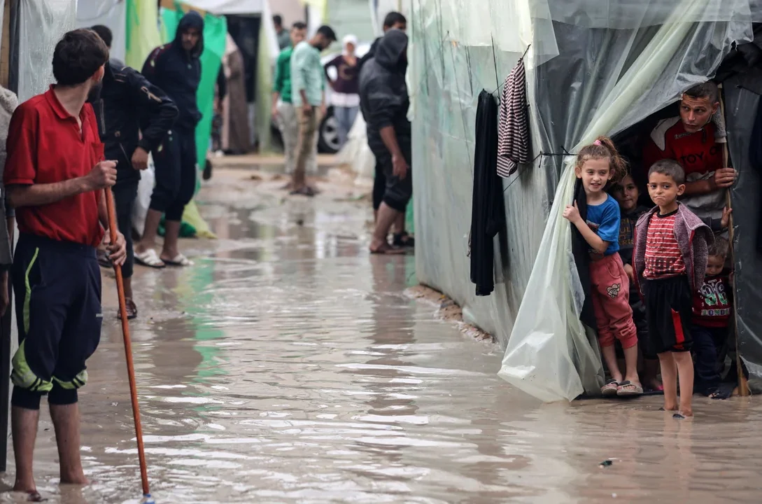 Winter Hardships: Gazans in Tents Struggle Through Heavy Downpours