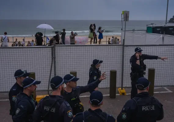 Australian Police: Bondi Beach Shooting Suspect Received Firearms Training From Father