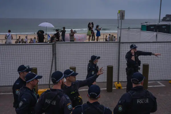 Australian Police: Bondi Beach Shooting Suspect Received Firearms Training From Father