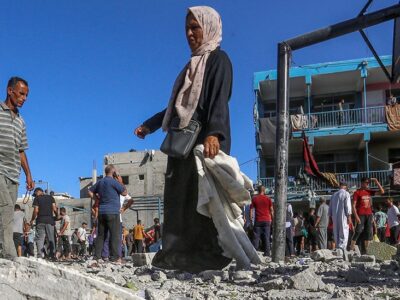 Gaza Civil Defense Reports 5 Deaths After Israeli Shelling Hits Shelter