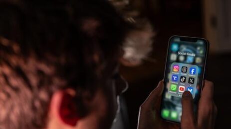 UK Takes Strong Step to Limit Social Media Access For Under-16s