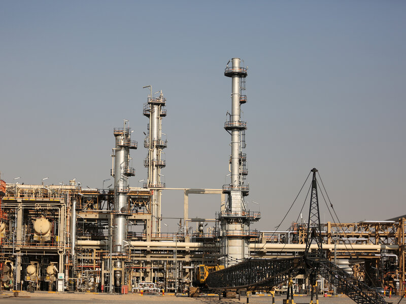 Global Markets Brace for Volatility as Middle East War Pushes Oil Prices Higher