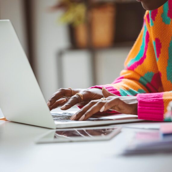 How to Start Selling on Facebook Marketplace (Inspired by a Real Seven-Figure Story)