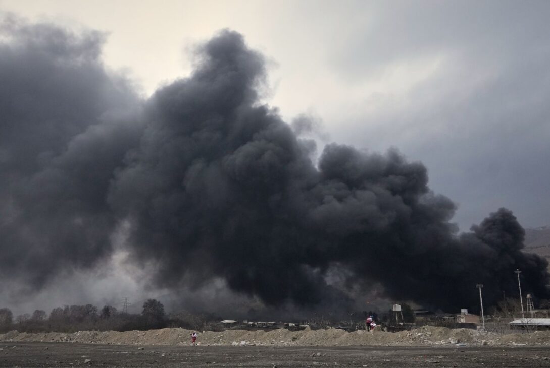 Oil Prices, Inflation, and Stocks: Understanding the Global Market Reaction