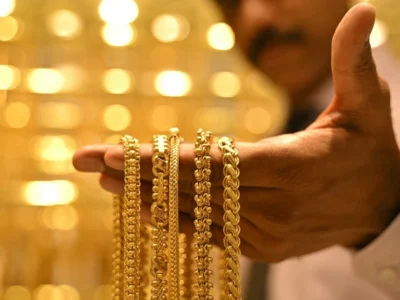 Gold Prices Rise as Iran War Boosts Safe-Haven Demand but Strong Dollar Caps Gains