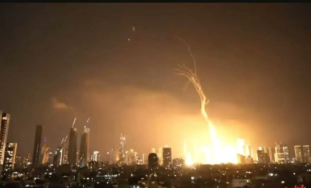 Sixth Day of Middle East Attacks: Iran Fires Missiles Toward Israel