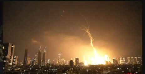 Sixth Day of Middle East Attacks: Iran Fires Missiles Toward Israel