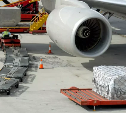 Global Air Cargo Slumps 4.8%: How Middle East Disruptions Are Driving the Decline