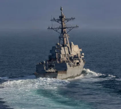 US Blockade in the Strait of Hormuz: Risks, Strategy, and Economic Impact