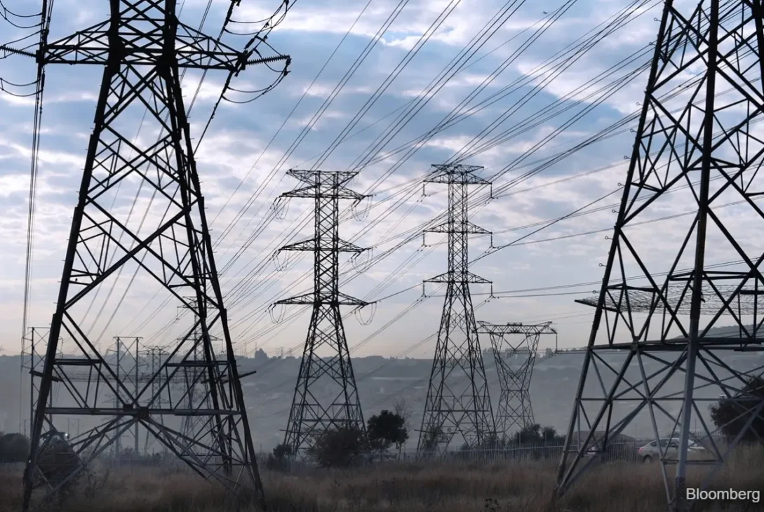 Sri Lanka Plans Electricity Tariff Hike as Energy Crisis Deepens
