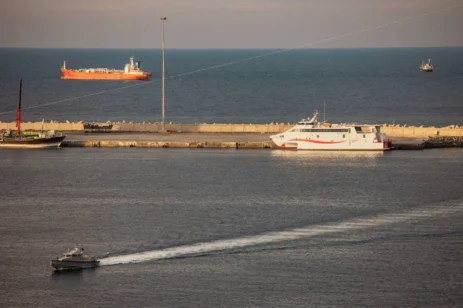 Strait of Hormuz Sees More Ship Crossings, Sending Oil Prices Lower