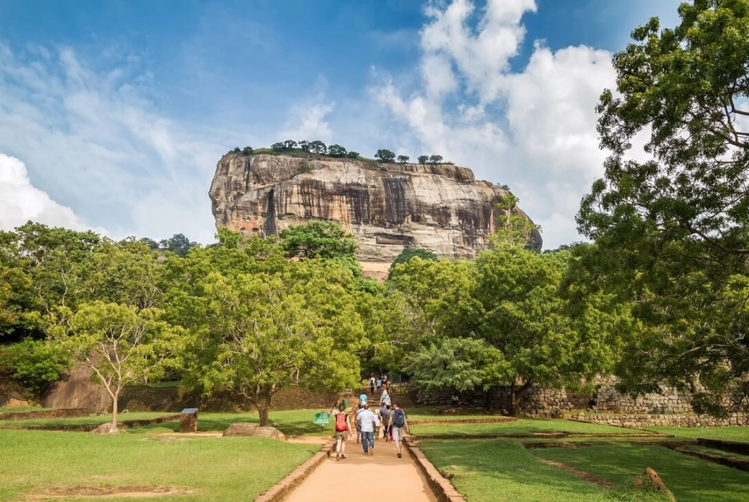 How Citizens of India, United Arab Emirates, and Pakistan Can Benefit from Sri Lanka’s Free ETA Program