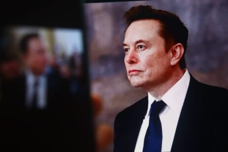 Elon Musk Becomes the World's First Trillionaire Thanks to SpaceX IPO