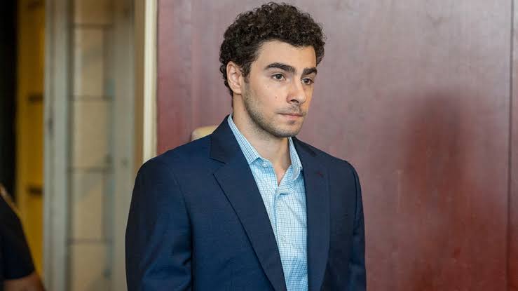 Why Luigi Mangione’s Lawyers Dropped the Psychiatric Defense Strategy