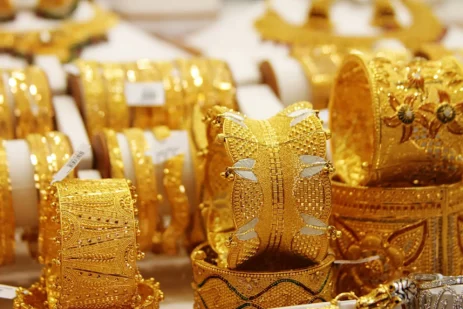 What the Fall in Dubai Gold Prices Means for Buyers and Investors