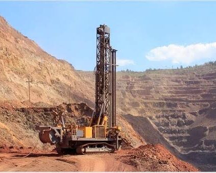 Saudi Manufacturing and Mining Sectors Power Double-Digit Revenue Growth