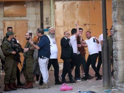 Israel Police Detain Man Accused of Assaulting Palestinians in Military Attire