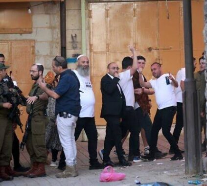 Israel Police Detain Man Accused of Assaulting Palestinians in Military Attire