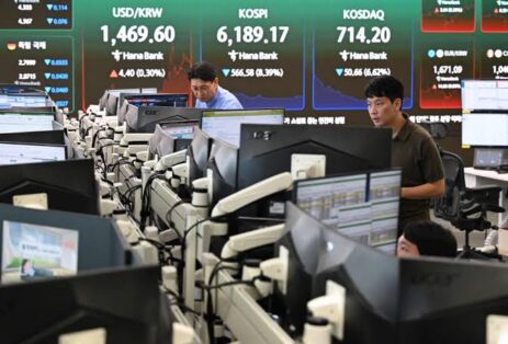 Semiconductor Slump Sparks Global Market Decline, World Stocks Hit Monthly Low