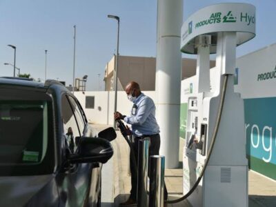 Why the Gulf's Hydrogen Boom Is Struggling to Find Buyers