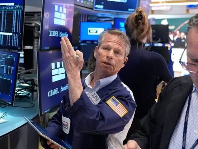 Strong Corporate Forecasts Spark Historic Stock Market Gains