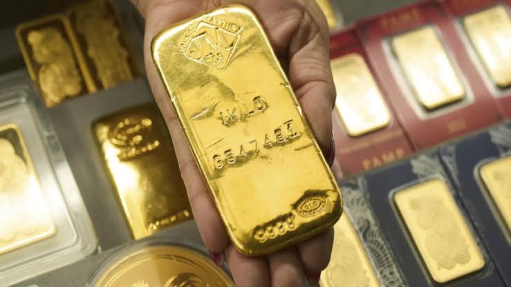 Dubai Gold Prices Dip in Early Trade Following Two-Month Peak